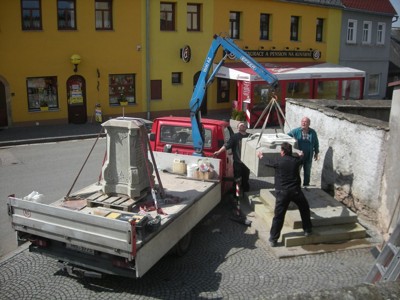 Obnova Ukřižování u kostela sv. Petra a Pavla