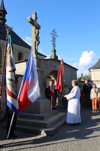 Obnova Ukřižování u kostela sv. Petra a Pavla