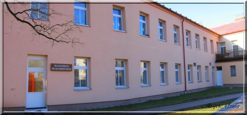 Budova školní jídelny
