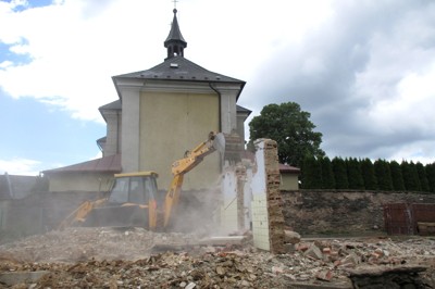 Bourání čp. 17