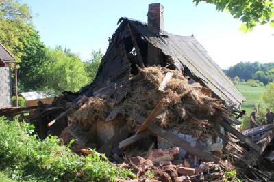 Demolice ruiny domu na Mikulášově kopci