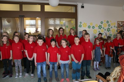 Návštěva dětského sboru v domově důchodců Náchod