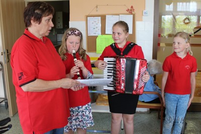 Návštěva dětského sboru v domově důchodců Náchod 2018