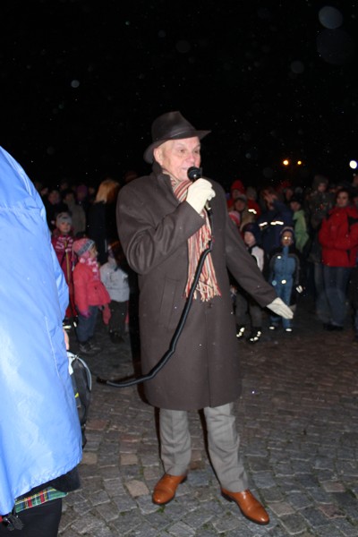 Rozsvícení vánočního stromu s Janem Přeučilem a Evou Hruškovou