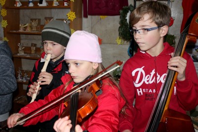 Zpívání v Náchodské knihovně 2015