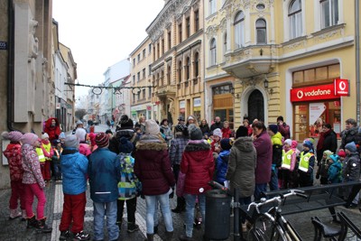 Zpívání v Náchodské knihovně 2016