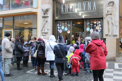 Zpívání v Náchodské knihovně 2017