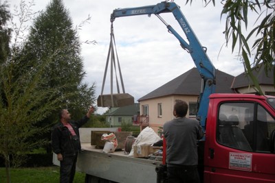 Požehnání obnoveného křížku na Roubalově kopci