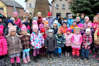 Přípravy na rozsvěcení vánočního stromku