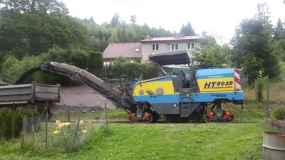 Rekonstrukce silnice na Dolech
