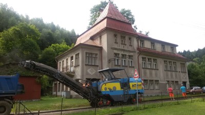 Rekonstrukce silnice na Dolech
