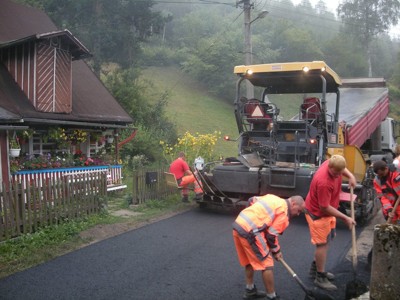 Rekonstrukce silnice na Dolech