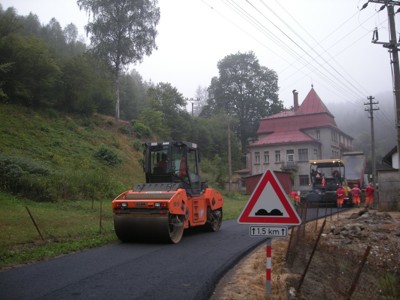 Rekonstrukce silnice na Dolech