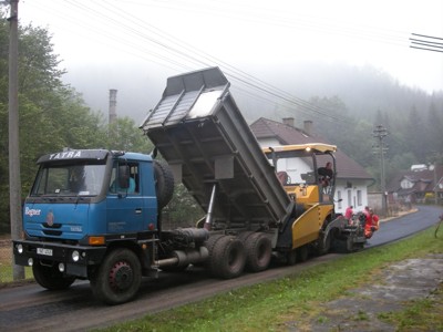 Rekonstrukce silnice na Dolech