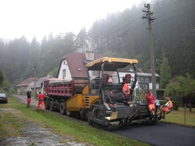 Rekonstrukce silnice na Dolech