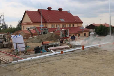 Výstavba nových sportovišť u sokolovny (říjen)