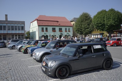 Sraz vozů Mini Cooper