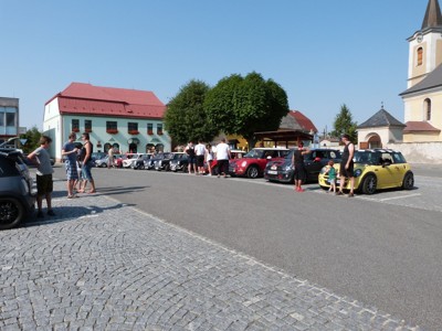 Sraz vozů Mini Cooper