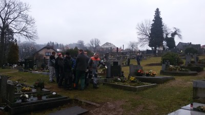 Odstranění starých hrobů