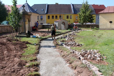 Úpravy prostoru kolem kostela