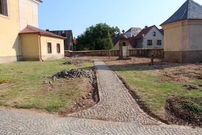 Úpravy prostoru kolem kostela