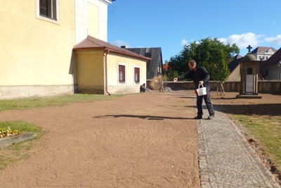 Úpravy prostoru kolem kostela