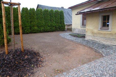 Úpravy prostoru kolem kostela