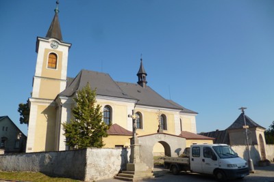 Úpravy prostoru kolem kostela