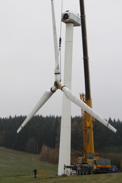 Demontáž větrných elektráren