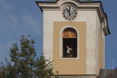 Instalace nových zvonů do věže kostela